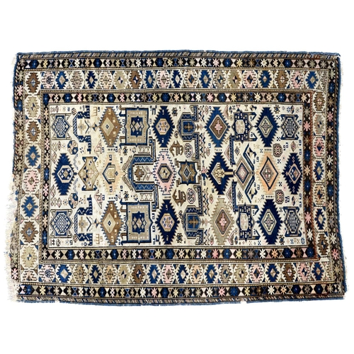 A rug, late 19th/early 20th c,