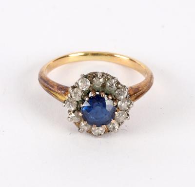 A sapphire and diamond cluster