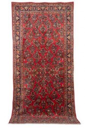 A SAROUK LONG CARPET NORTHWEST