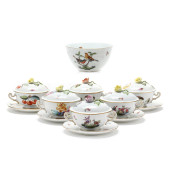 A SELECTION OF HEREND TABLEWAR