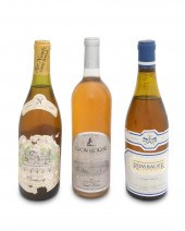 A SELECTION OF WHITE WINE (14)
