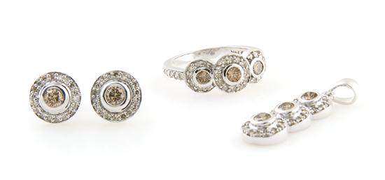 A Set of 14 Karat White Gold