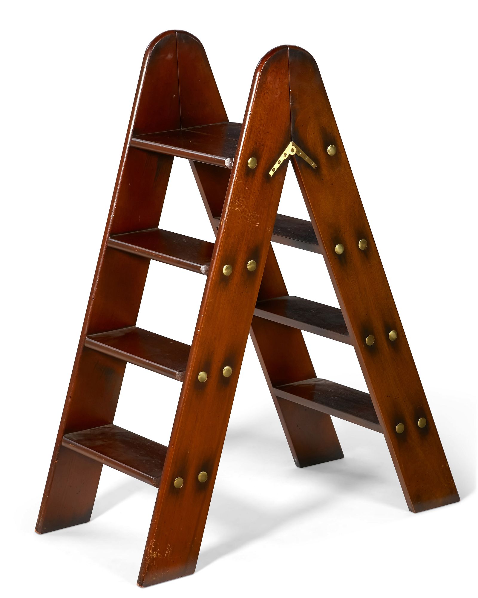 A SET OF BRASS MOUNTED FOLDING