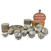 A SET OF CHINESE EXPORT FAMILL