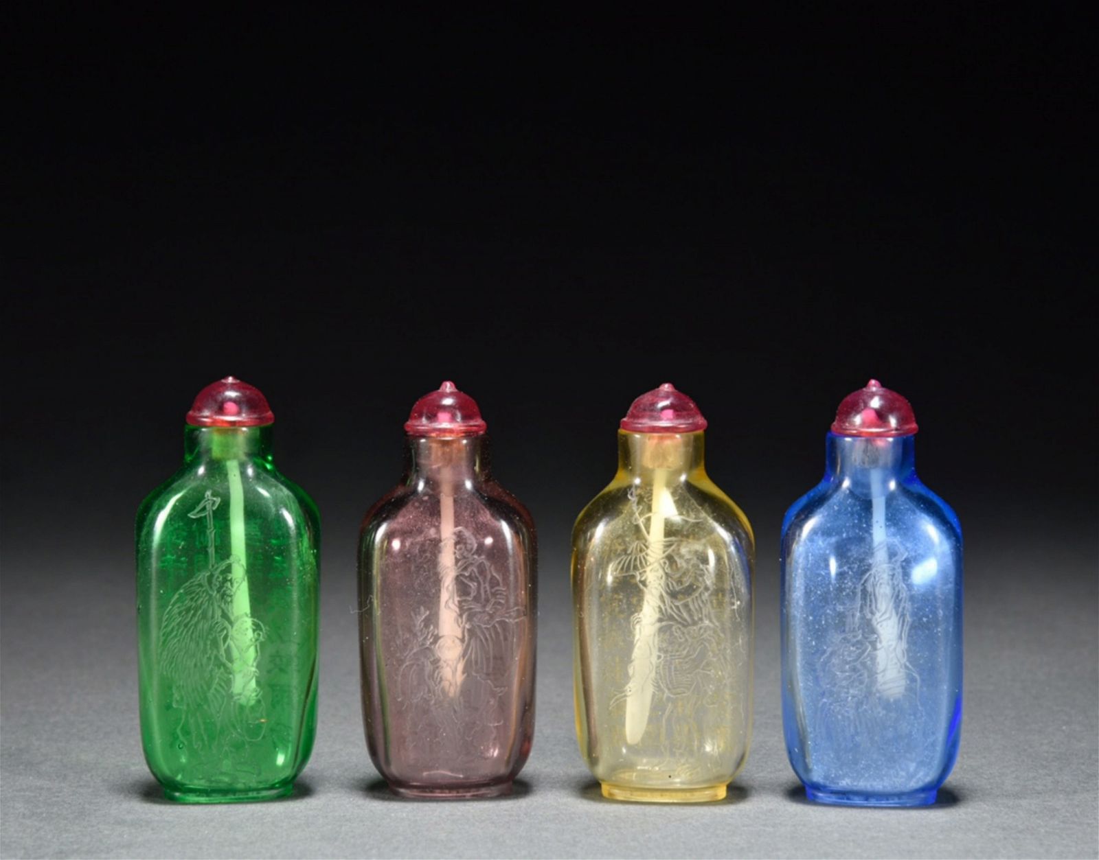 A SET OF CHINESE PEKING GLASS SNUFF