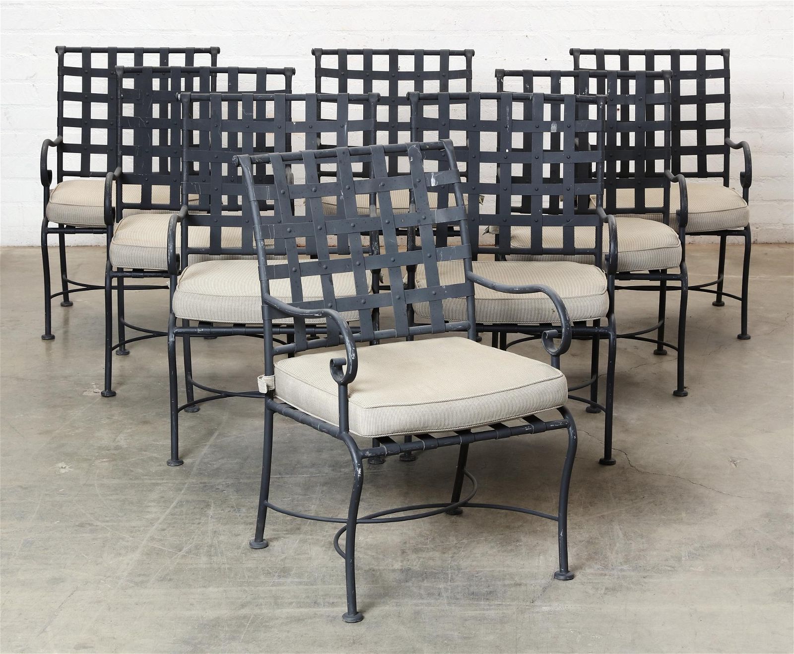 A SET OF EIGHT ALUMINUM GARDEN