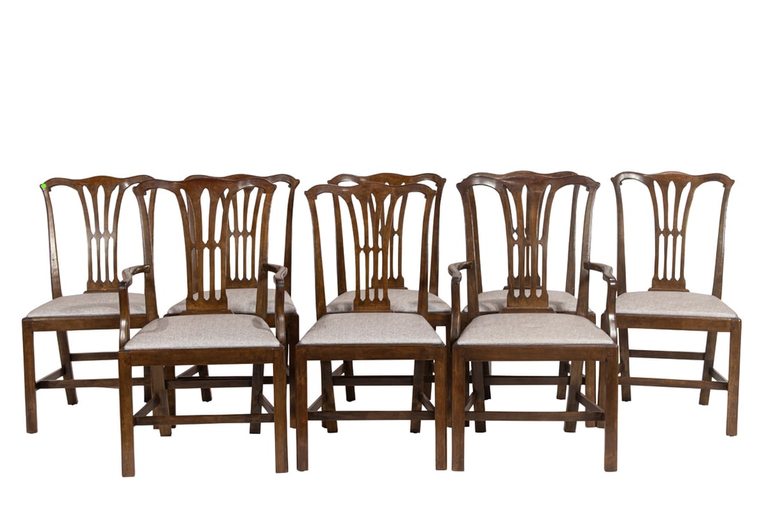 A SET OF EIGHT GUMPS CHIPPENDALE
