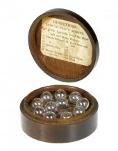 A SET OF ENGLISH GLASS SPIRIT