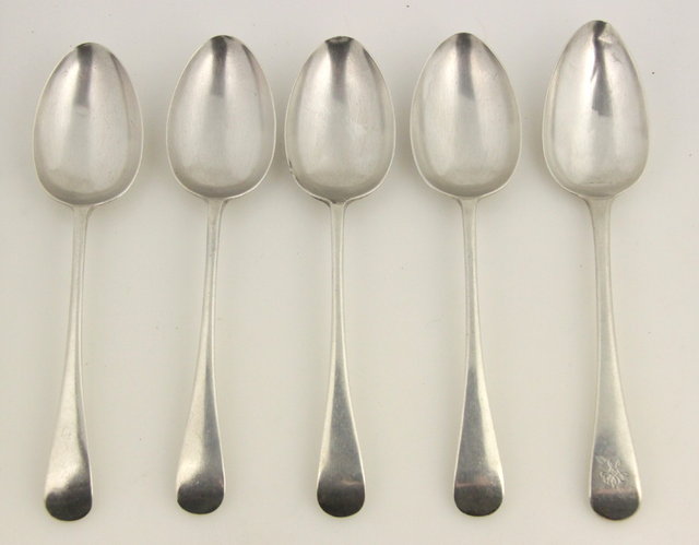 A set of four old English pattern
