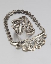 A SET OF LOS CASTILLO SILVER J