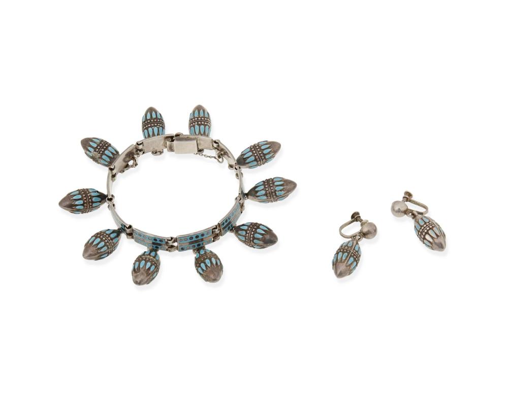 A SET OF MARGOT DE TAXCO