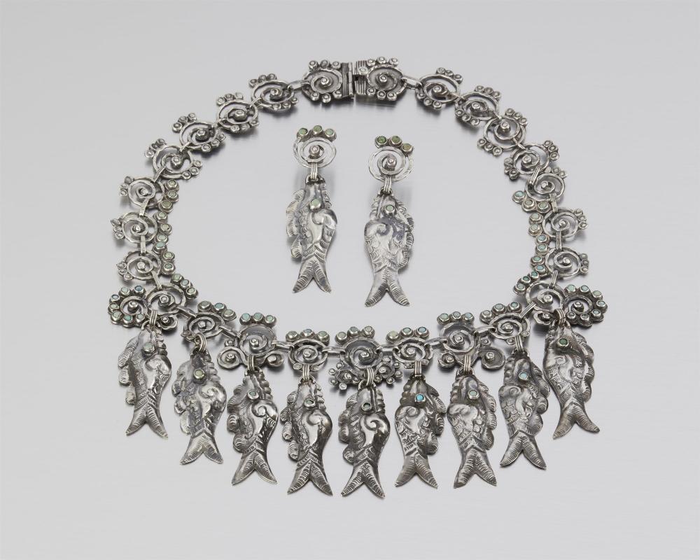 A SET OF MATL SILVER AND