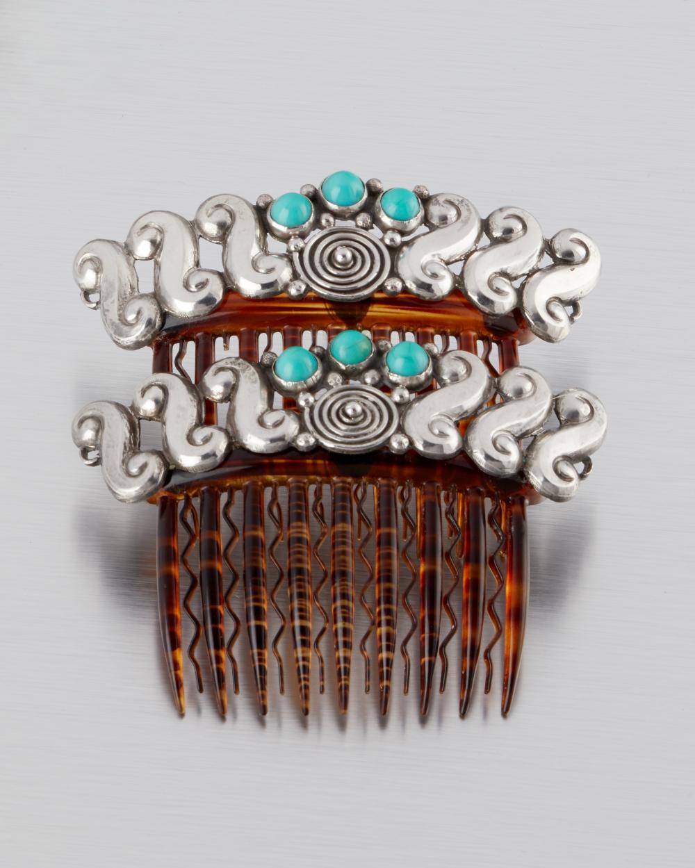 A SET OF MATL SILVER AND