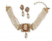 A SET OF MIRIAM HASKELL JEWELR