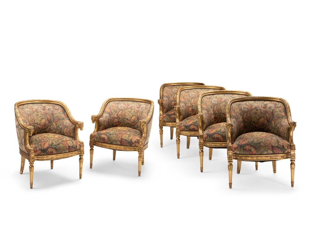 A SET OF NEOCLASSICAL-STYLE BERGèRE