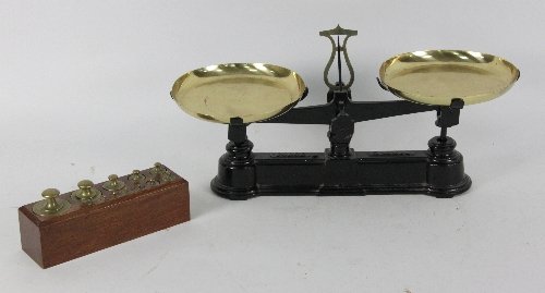 A set of scales with Force 5