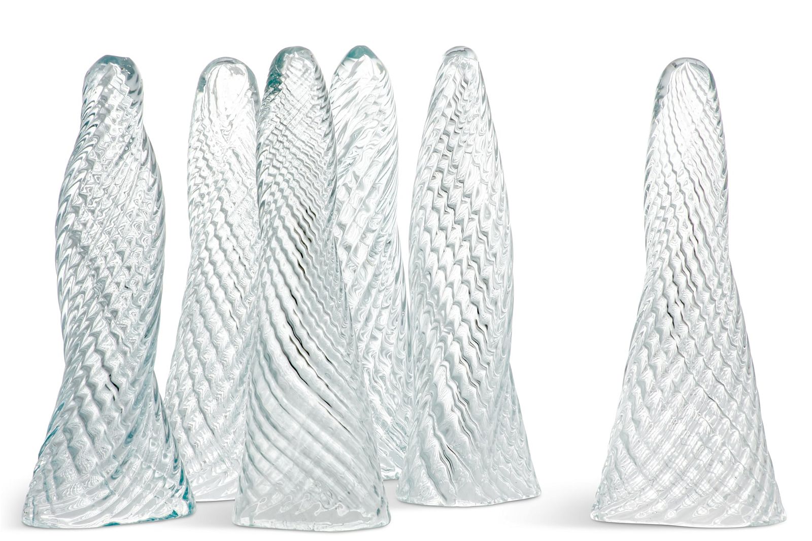 A SET OF SIX CLEAR GLASS