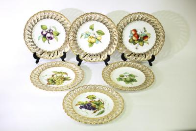 A set of six Coalport plates