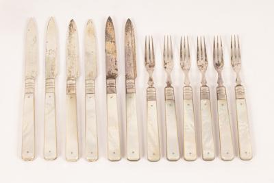 A set of six Edwardian silver fruit