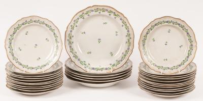 A set of six large circular