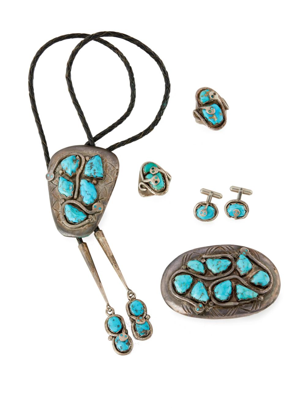 A SET OF ZUNI EFFIE CALAVAZA