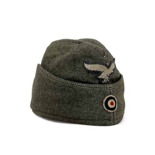 A Side Cap in the style of a German