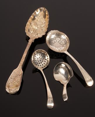 A silver caddy spoon, 1811,