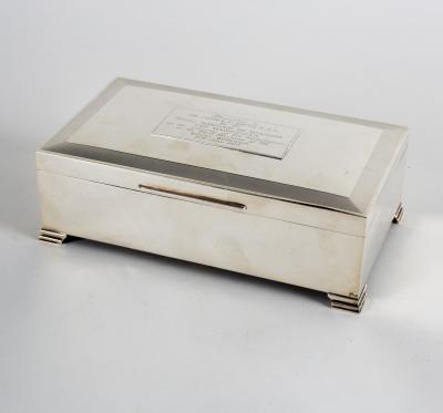 A silver cigar box, Thomas