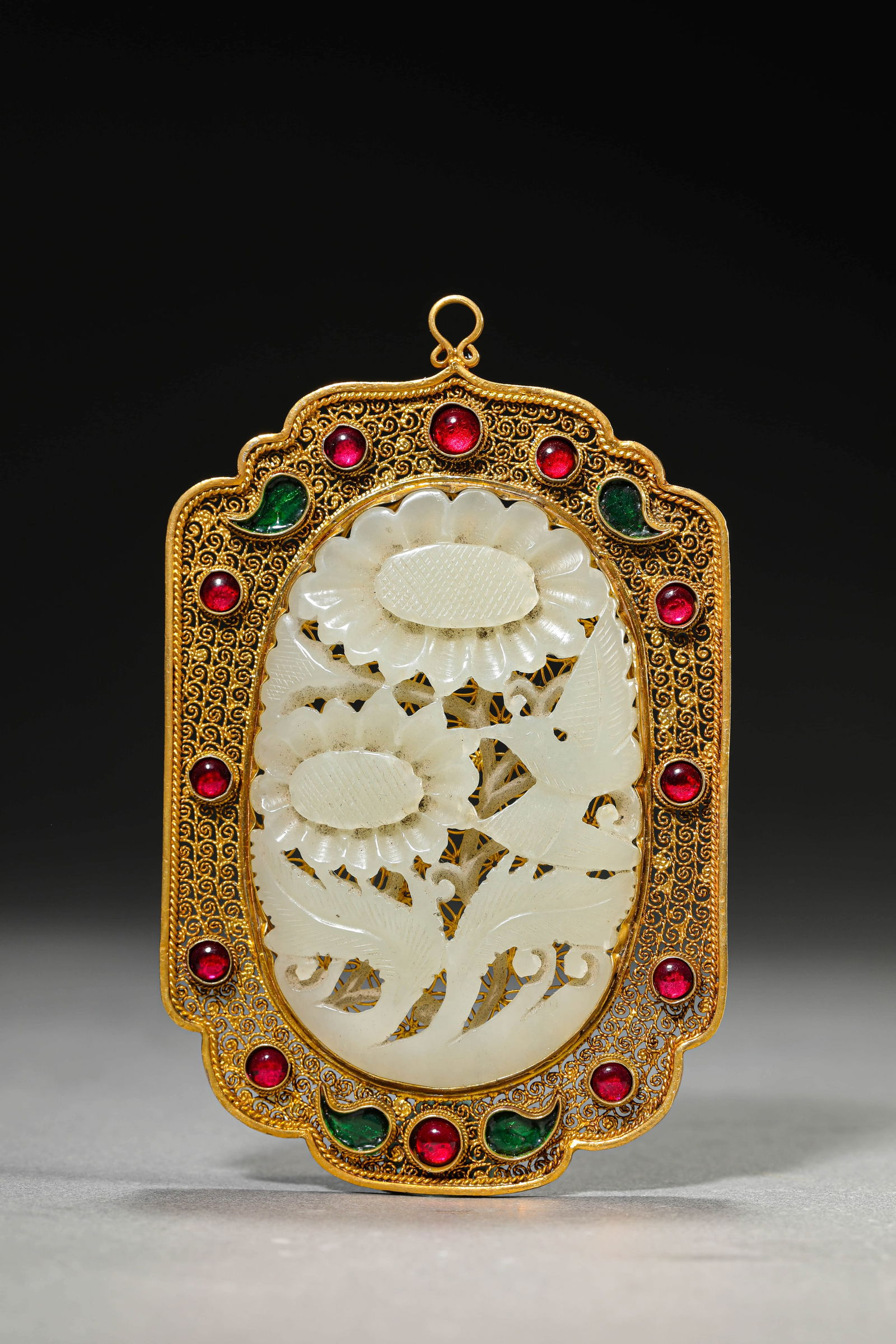 A SILVER INLAID WITH GEMSTONES