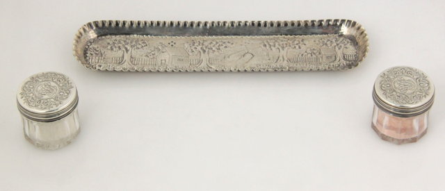 A silver pin tray London 1882