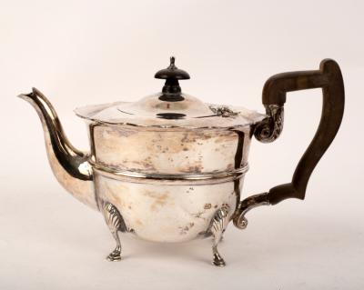 A silver teapot, HW, Sheffield