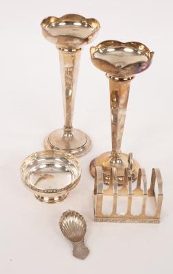 A silver toast rack, Viners,