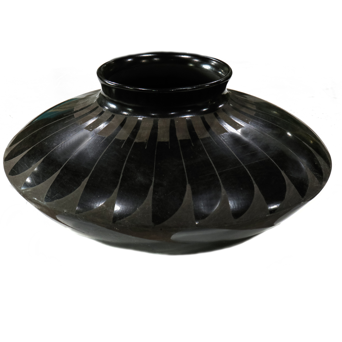 A SILVIA SILVEIRA BLACK WARE