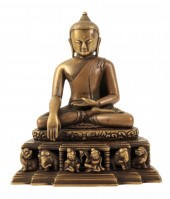 A SINO-TIBETAN BRONZE BUDDHA p