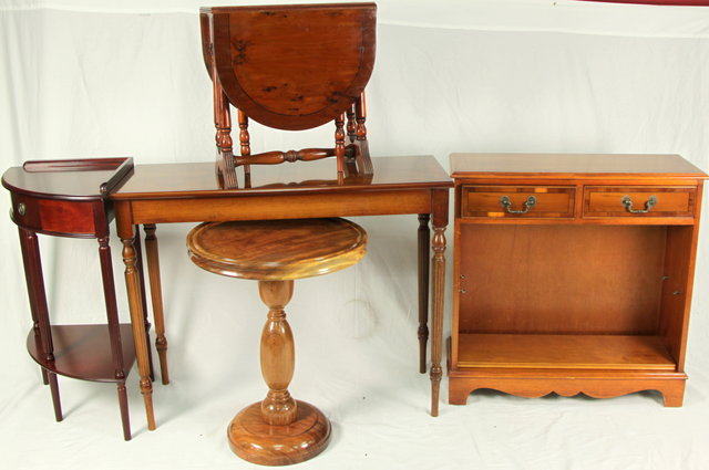 A small gateleg table on turned