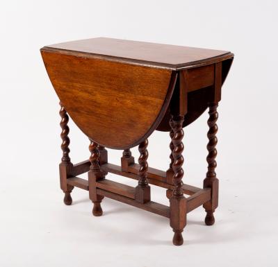 A small oak gateleg table on barley