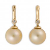 A SOUTH SEA PEARL, DIAMOND AND