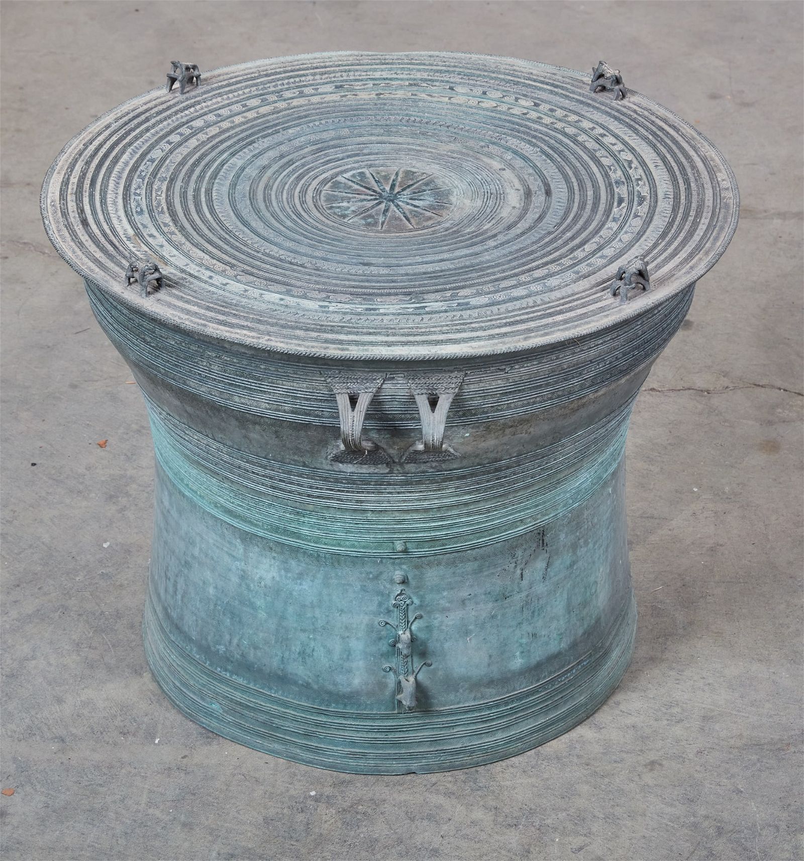 A SOUTHEAST ASIAN BRONZE RAIN DRUMA