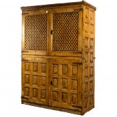 A SPANISH COLONIAL CARVED CABI