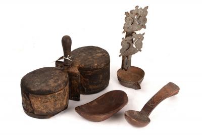A Spanish provincial container with