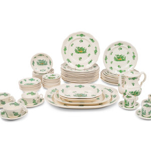 A Spode Green Basket Dinner Service