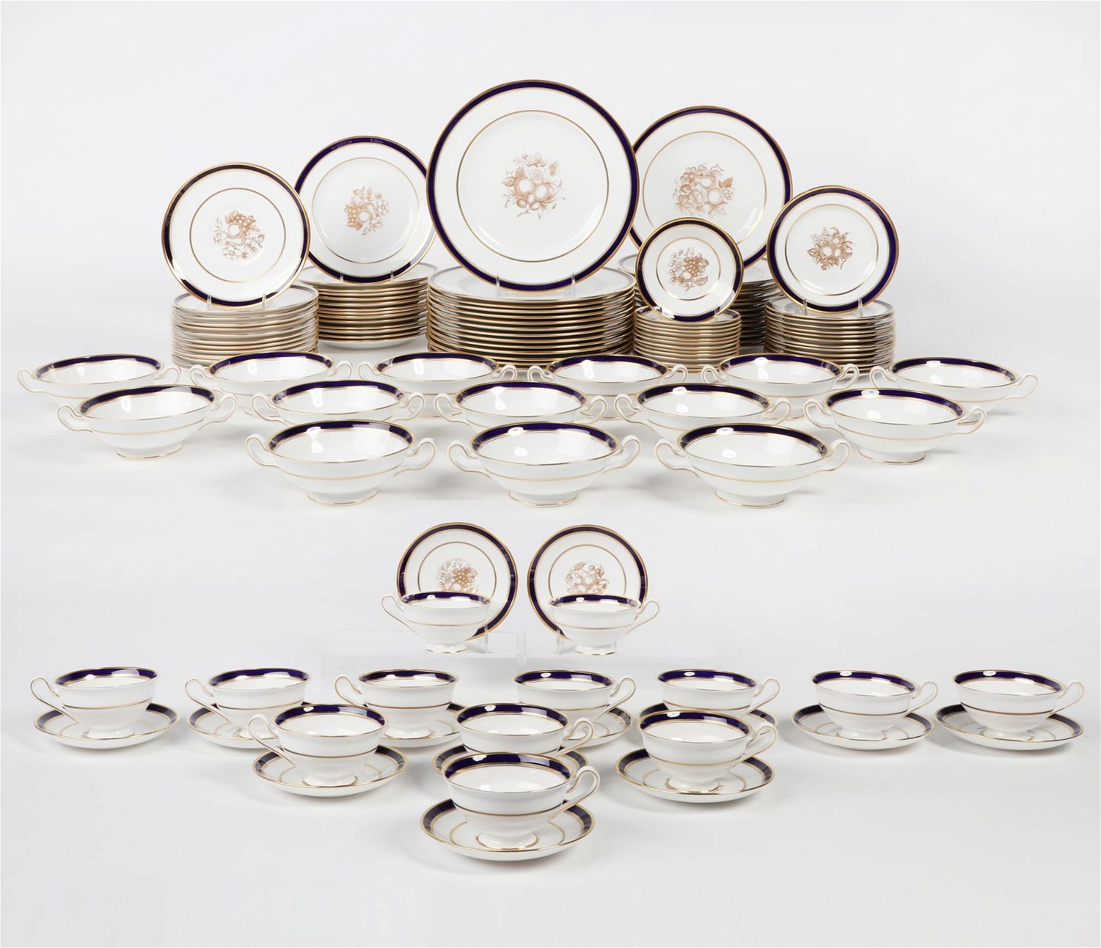 A SPODE PORCELAIN SERVICEA Spode