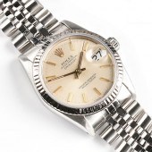 A STAINLESS STEEL ROLEX LADY'S