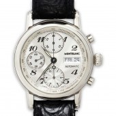 A STAINLESS STEEL WRIST WATCH,