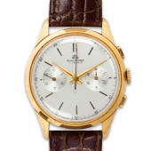 A STAINLESS STEEL WRISTWATCH,