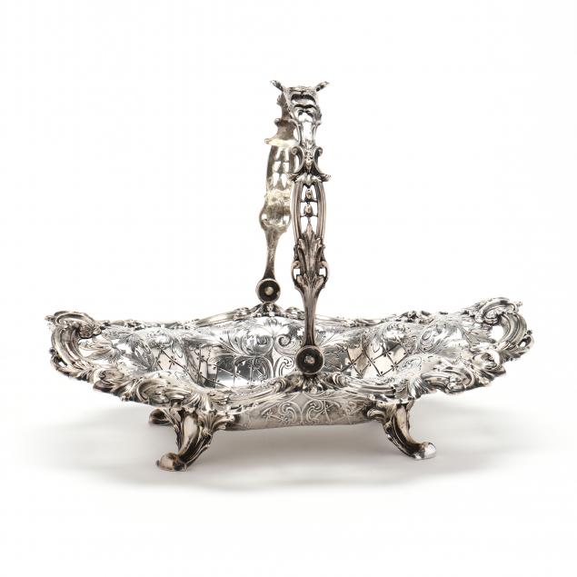 A STERLING SILVER CENTERPIECE