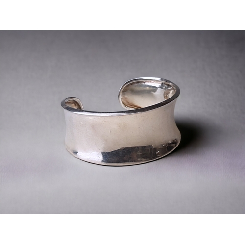 A STERLING SILVER LADIES CUFF