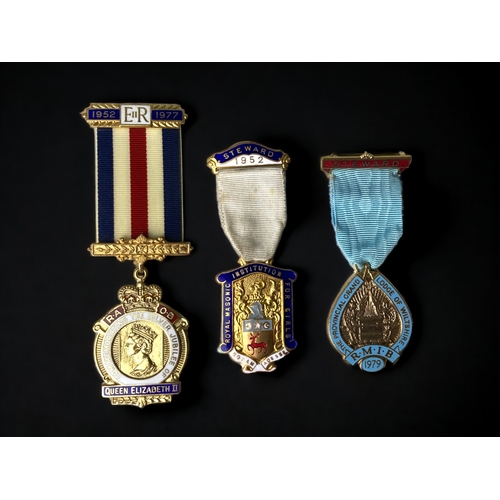 A STERLING SILVER RAOB QUEEN