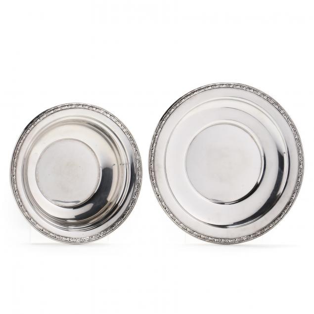 A STERLING SILVER ROUND BOWL AND