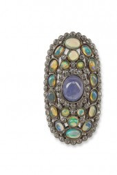 A STERLING SILVER TANZANITE AN